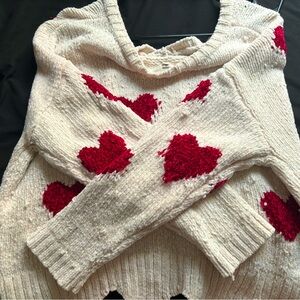 Entro distressed heart sweater